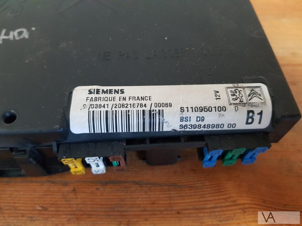 Peugeot 406 BSI zekeringkast onder dashboard links €75 99-04, Gebruikt, -, -, Ophalen of Verzenden