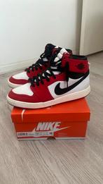 Air Jordan 1 Retro KO “Chicago” 2021 (AJKO) EU44,5/US10,5, Kleding | Heren, Schoenen, Overige kleuren, Ophalen of Verzenden, Air Jordan 1