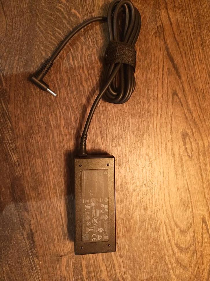 HP 65W Laptop Adapter 18.5V 3.5A Smart Pin, Computers en Software, Laptop-opladers, Nieuw, Ophalen of Verzenden
