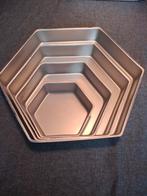Te koop Wilton Bakblikken Hexagon, Hobby en Vrije tijd, Taarten en Cupcakes maken, Ophalen of Verzenden, Zo goed als nieuw