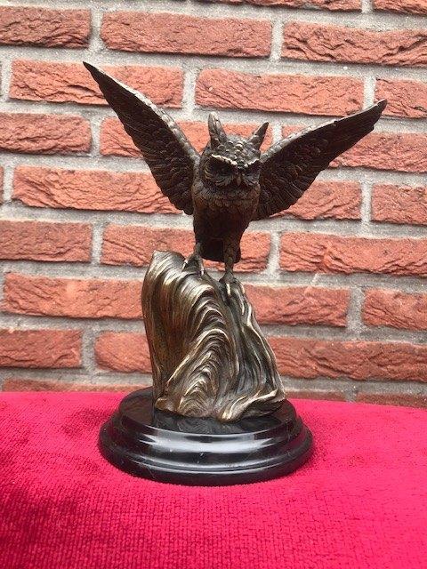 levensechte opvliegende uil, brons en marmer, Antiek en Kunst, Antiek | Koper en Brons, Brons, Ophalen of Verzenden