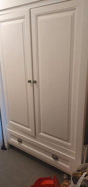 Babykamer set beschikbaar voor biedingen