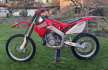 Gezocht! Crossmotor opknapper beschikbaar voor biedingen