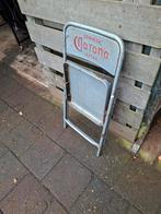 Ijzeren stoel met biermerk, Ophalen, Zo goed als nieuw, Wasrek