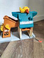 Vintage Fisher Price met laadbrug depot 1976, Ophalen of Verzenden, Zo goed als nieuw