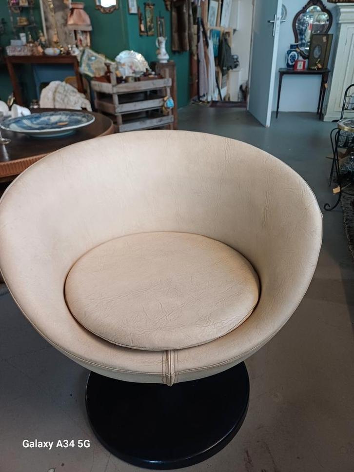 Vintage Luna Fauteuil Pierre Guariche Meurop, Huis en Inrichting, Fauteuils, Ophalen