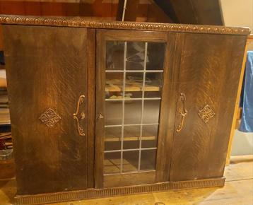 Antiek dressoir  beschikbaar voor biedingen