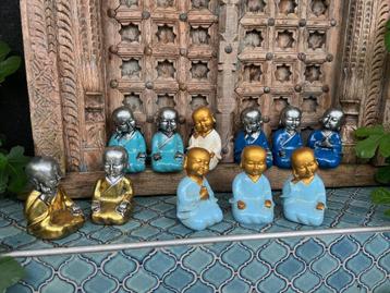 Boeddha beeldje uit Bali indonesie fiber kunstof beschikbaar voor biedingen