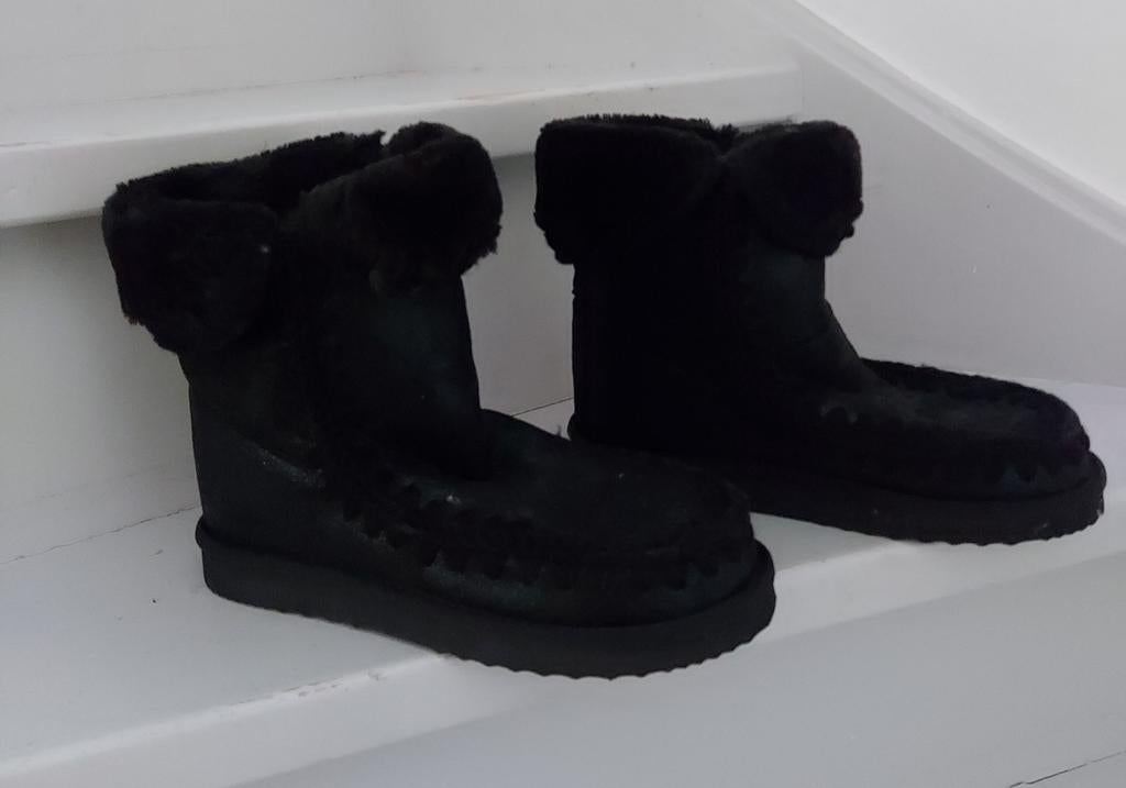 NIEUW zwarte bont laarzen maat 39, Zwart, Lage of Enkellaarzen, Nieuw, Ophalen of Verzenden