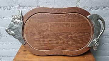Snijplank met Stierenkop beschikbaar voor biedingen