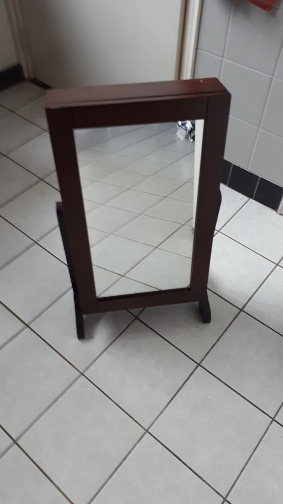 Sieradenopbergkastje, Sieraden, Tassen en Uiterlijk, Koffers, Minder dan 50 cm, Minder dan 35 cm, Ophalen of Verzenden