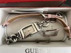 GUESS zilverkleurig dames horloge met stalen G logo en leder, Overige merken, Staal, Staal, Verzenden
