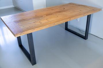 Unieke leeftafel van Meneer van Hout – model ‘Oud van Hout’ beschikbaar voor biedingen