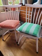 2 opgeknapte Akerblom houten stoelen - lichtroze, Ophalen, Gebruikt, Twee, Overige kleuren