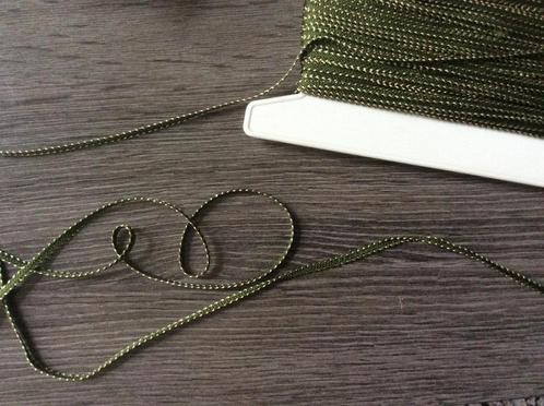 Nr 143 ) Super mooi en oud bandje 4 mm breed 10 meter 5.00, Hobby en Vrije tijd, Naaien en Fournituren, Nieuw, Lint, Band of Elastiek