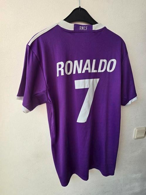 Real madrid ronaldo shirt maat L, Kleding | Heren, Sportkleding, Zo goed als nieuw, Voetbal, Maat 52/54 (L), Paars, Ophalen of Verzenden