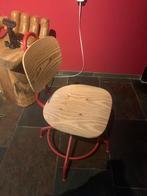 Houten bureau stoel, Huis en Inrichting, 1 kruk, Ophalen of Verzenden, Zo goed als nieuw