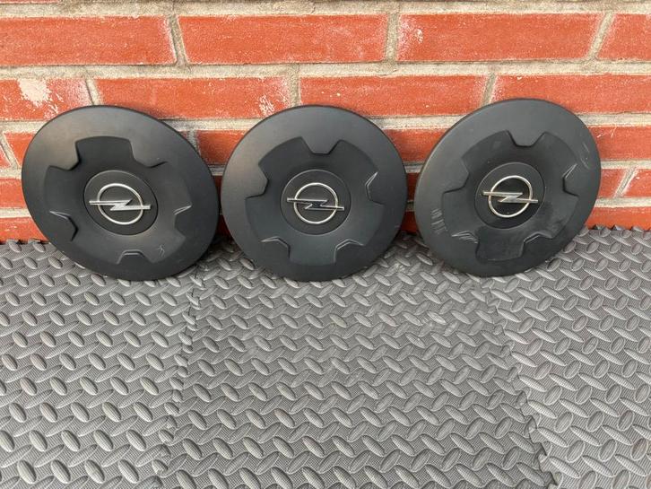 3 originele Opel Combo naafdoppen, Auto diversen, Wieldoppen, Gebruikt, Ophalen of Verzenden