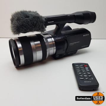 Sony NEX-VG20EHB met Sony E 18-200mm f/3.5-6.3 OSS LE lens E beschikbaar voor biedingen