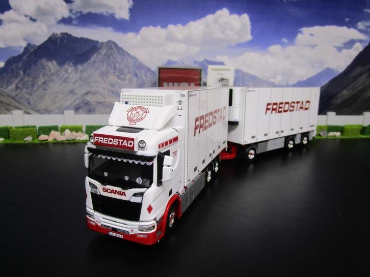 Wsi 01-3739 Scania R Highline CR20N , Fredstad, Hobby en Vrije tijd, Modelauto's | 1:50, Nieuw, Bus of Vrachtwagen, Wsi, Ophalen