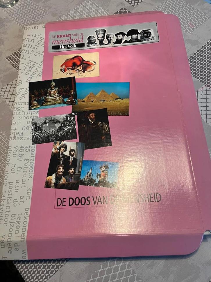 Het volk: De krant van de mensheid, Verzamelen, Tijdschriften, Kranten en Knipsels, Krant, Buitenland, 1980 tot heden, Ophalen of Verzenden