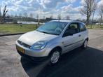 Ford Fiesta 1.25-inruil koop prima auto nieuwe apk, Origineel Nederlands, Te koop, Zilver of Grijs, 5 stoelen