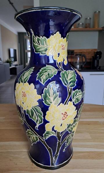 Grote vintage vloervaas Chinese stijl hoogte 52 cm beschikbaar voor biedingen