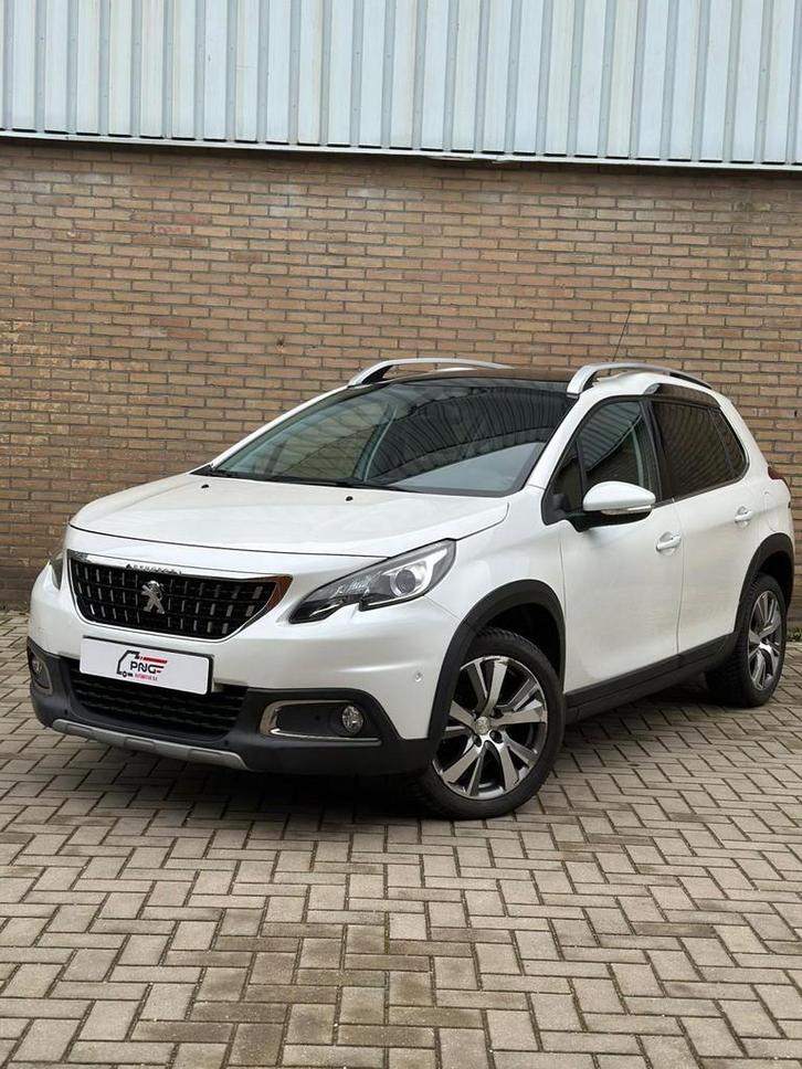 Peugeot 2008 1.2 PureTech Executive PANO - CRUISE - CAMERA, Auto's, Peugeot, Bedrijf, Te koop, ABS, Airbags, Airconditioning, Bluetooth