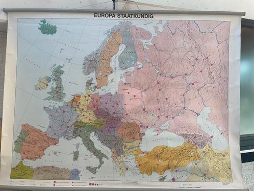 Wandkaart Europa Staatkundig, Antiek en Kunst, Antiek | Schoolplaten, Aardrijkskunde, Ophalen