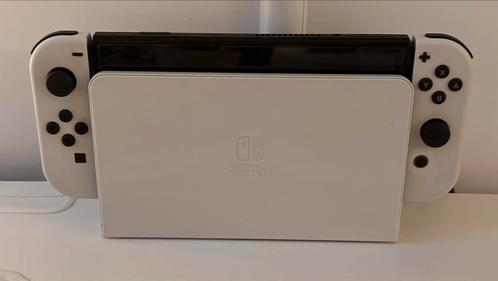 Nintendo Swith OLED set, Spelcomputers en Games, Spelcomputers | Nintendo Switch, Zo goed als nieuw, Switch OLED, Ophalen of Verzenden