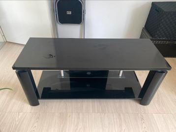 Tv kast. Mag gelijk opgehaald worden