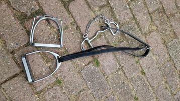 Heeel veel paardenspullen  beschikbaar voor biedingen