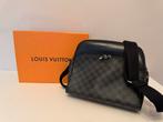Louis Vuitton District PM schoudertas heren, Ophalen of Verzenden, Zo goed als nieuw, Zwart