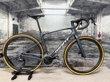 Giant Revolt advanced pro gravel fiets maat m beschikbaar voor biedingen