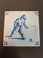 Delfts Blauw Tegel - Jongen met Tol  - Mosa, Antiek en Kunst, Ophalen of Verzenden
