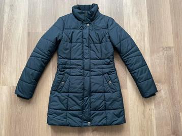 Donkerblauwe winterjas van Esprit beschikbaar voor biedingen