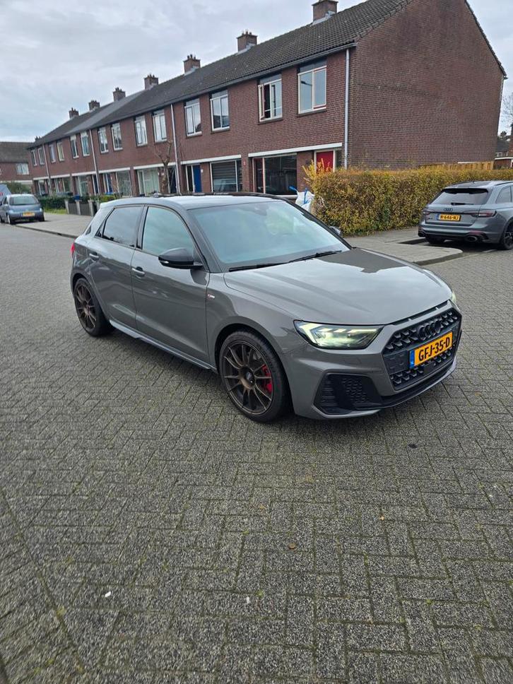 Audi A1 40 Tfsi 200pk S Tronic 2020 Grijs, Auto's, Audi, Particulier, A1, Benzine, Hatchback, Automaat, Geïmporteerd, Zilver of Grijs