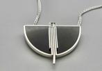 Zilveren Art Deco hanger onyx en swarovski ketting. 2025/711, Overige voorstellingen, Met edelsteen, ., Zwart