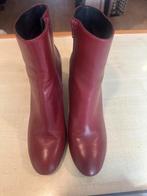 JHAY KORTE LAARZEN 42, Ophalen of Verzenden, Zo goed als nieuw, Rood