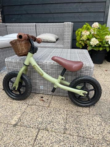 Hippiez Loopfietsje - Zo goed als nieuw! beschikbaar voor biedingen
