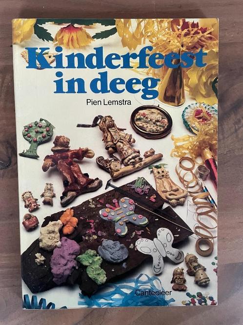 Pien Lemstra; Kinderfeest in deeg, Boeken, Hobby en Vrije tijd, Ophalen of Verzenden