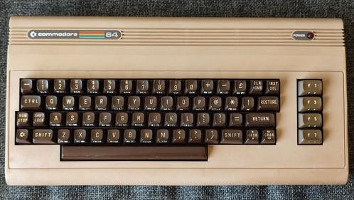 Commodore 64 uit 1983 (met nieuwe PLA), Computers en Software, Vintage Computers, Ophalen of Verzenden