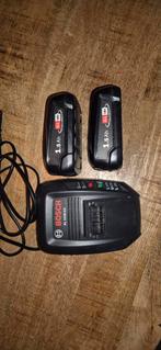 2x Bosch Accu + Lader - (Accuboormachine), Doe-het-zelf en Verbouw, Gereedschap | Machine-onderdelen en Toebehoren, Ophalen of Verzenden