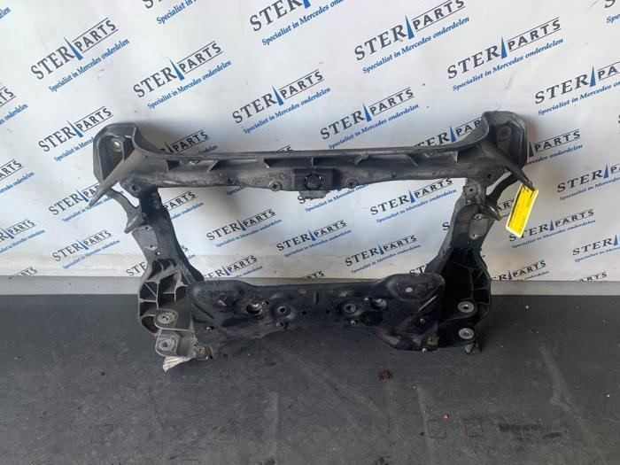 Subframe van een Mercedes C-Klasse, Auto-onderdelen, Ophanging en Onderstel, Mercedes-Benz, Gebruikt, 3 maanden garantie, Ophalen of Verzenden