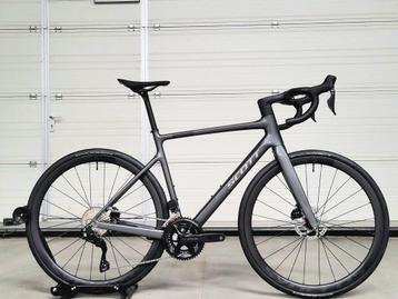 NIEUW: Scott Addict 30 racefiets (model 2025) beschikbaar voor biedingen