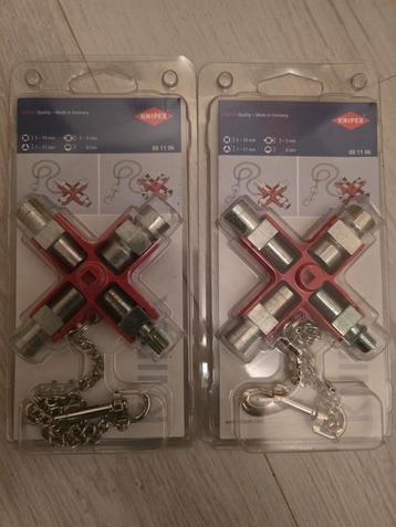 2 stuks Knipex schakelkastsleutel 00-11-06 beschikbaar voor biedingen