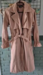 Oma-Lal trenchcoat maat M, Kleding | Dames, Jassen | Zomer, Ophalen of Verzenden, Zo goed als nieuw, Maat 38/40 (M), Beige