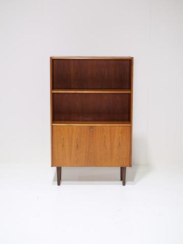 Boekenkast met klep Deens vintage teak beschikbaar voor biedingen