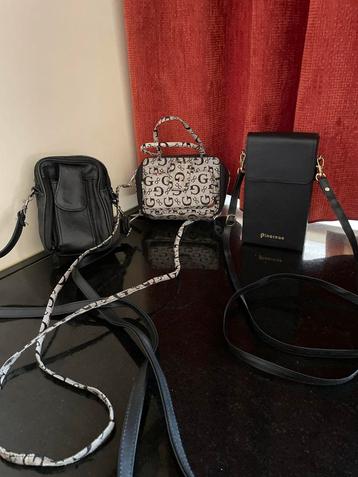 3 Kleine Tasjes: Gucci Handtas & Schouder/Heuptas beschikbaar voor biedingen