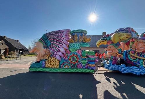 Zelfrijdende carnavalswagen die gegarandeerd de show steelt!, Hobby en Vrije tijd, Feestartikelen, Gebruikt, Overige typen, Carnaval